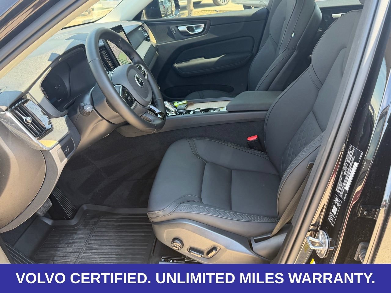 Certified 2026 Volvo XC60 B5 Plus AWD/4WD image 28