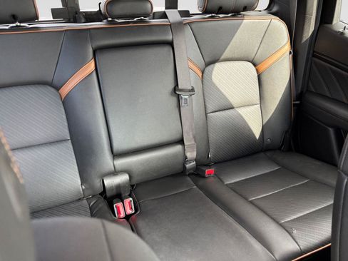 Used 2023 GMC Canyon AT4 w/ AT4 Premium Package AWD/4WD image 19