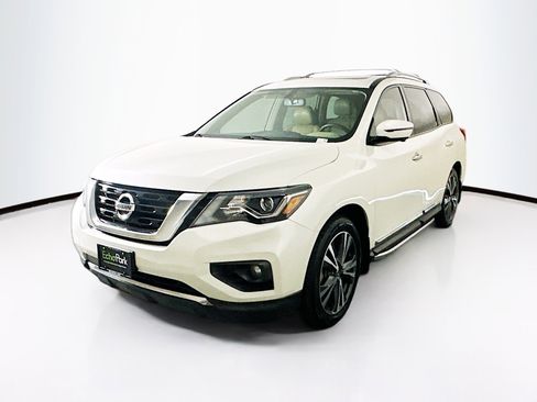 Used 2020 Nissan Pathfinder Platinum w/ Cargo Package image 3