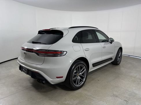 Certified 2024 Porsche Macan AWD/4WD image 7