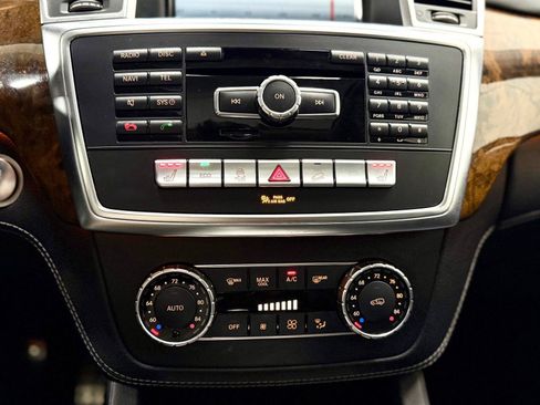 Used 2015 Mercedes-Benz ML 400 4MATIC image 25