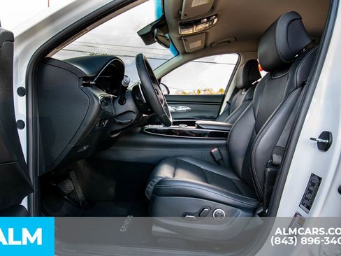 Used 2025 Genesis GV70 2.5T image 10