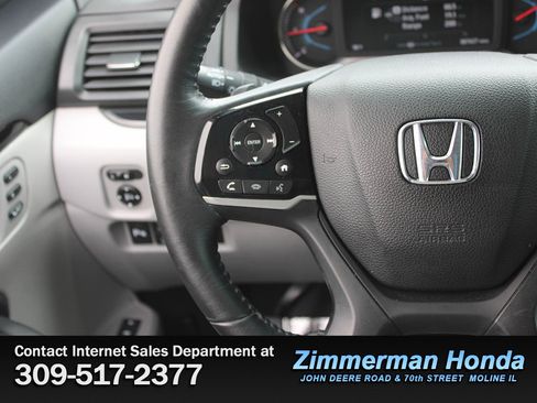 Certified 2019 Honda Pilot Touring image 15