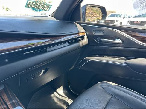 Certified 2024 Cadillac Escalade Premium Luxury w/ Performance Package AWD/4WD image 6