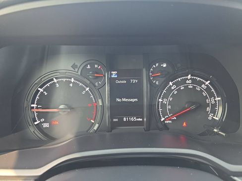 Used 2022 Toyota 4Runner SR5 Premium w/ Moonroof Package AWD/4WD image 22