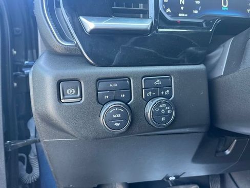 Used 2022 Chevrolet Silverado 1500 RST AWD/4WD image 22