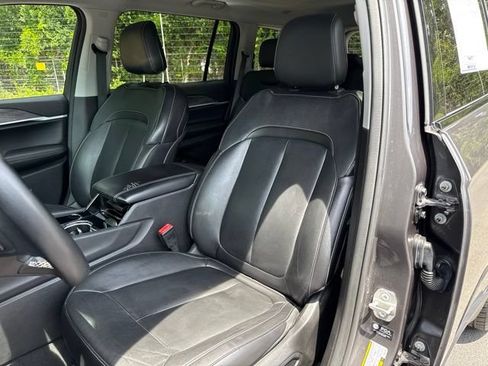 Used 2022 Jeep Grand Cherokee L Limited AWD/4WD image 10