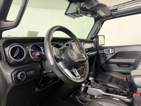 Used 2022 Jeep Wrangler Unlimited Rubicon w/ Trailer Tow Package AWD/4WD image 24