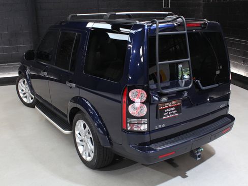 Used 2016 Land Rover LR4 HSE AWD/4WD image 14