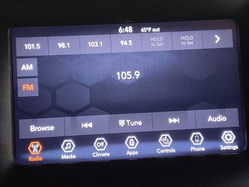 Used 2020 Jeep Cherokee Latitude w/ Cold Weather Group image 25