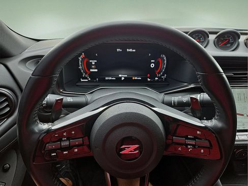 Used 2024 Nissan Z Performance w/ Floor Mat Package RWD image 4