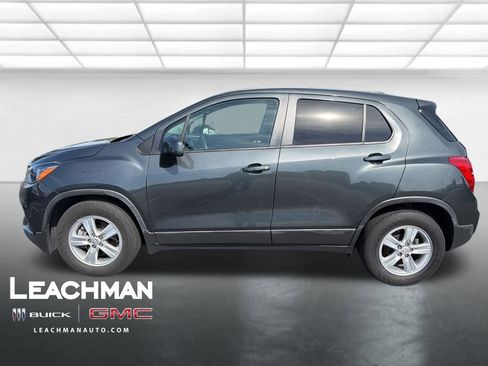 Used 2019 Chevrolet Trax LS w/ Tint and Cruise Package FWD image 7