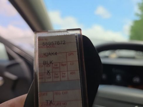 Used 2025 Kia K4 LXS image 4