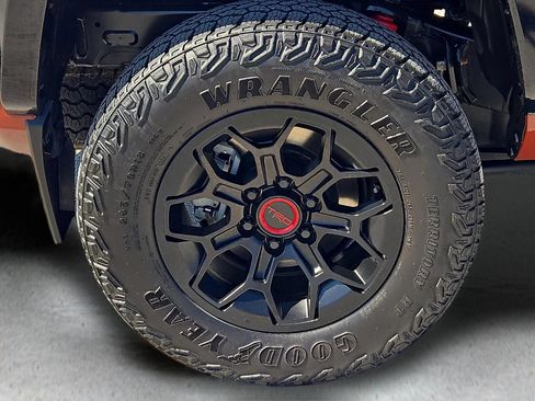 Used 2024 Toyota Tacoma TRD Pro AWD/4WD image 8