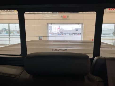 Used 2020 GMC Sierra 1500 AT4 w/ AT4 Premium Package image 29