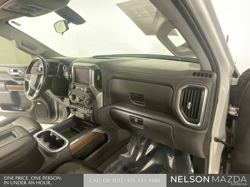 Used 2019 Chevrolet Silverado 1500 LT Trail Boss AWD/4WD image 29