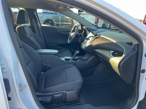 Used 2024 Chevrolet Malibu LT image 20