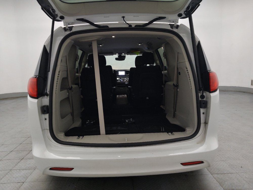 Used 2024 Chrysler Voyager LX FWD image 29