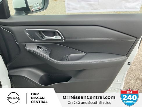 New 2026 Nissan Rogue Platinum w/ Platinum Premium Package image 10