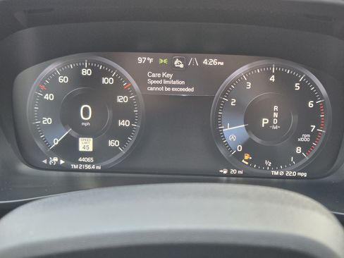 Used 2021 Volvo XC40 T5 R-Design w/ Advanced Package AWD/4WD image 11