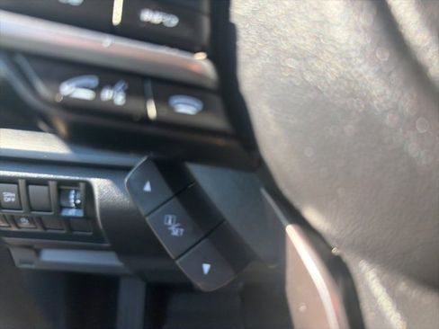 Used 2023 Subaru Forester Base image 28
