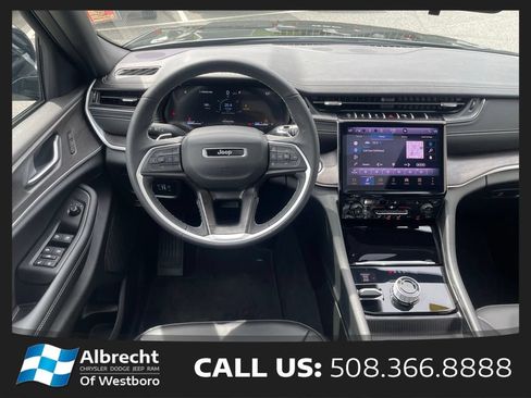 New 2025 Jeep Grand Cherokee Limited AWD/4WD image 25