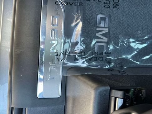 New 2025 GMC Sierra 2500 Denali w/ Denali Reserve Package image 25