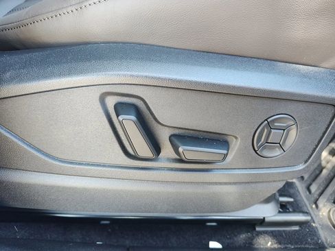 Certified 2025 Audi Q5 Premium w/ Convenience Package image 32