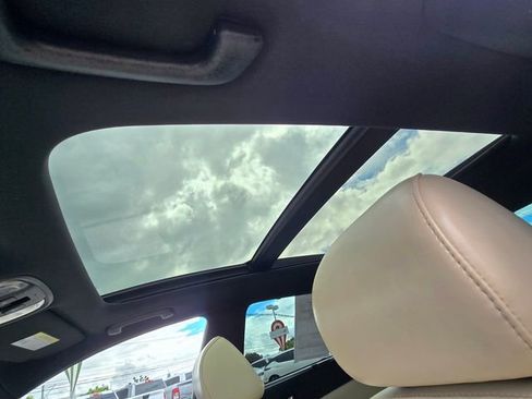 Used 2018 Kia Optima SX w/ Technology Package image 10