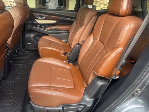 Used 2019 Subaru Ascent Touring w/ Popular Package #2A image 10