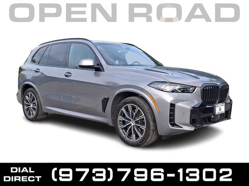 Used 2024 BMW X5 xDrive40i w/ M Sport Package AWD/4WD image 1