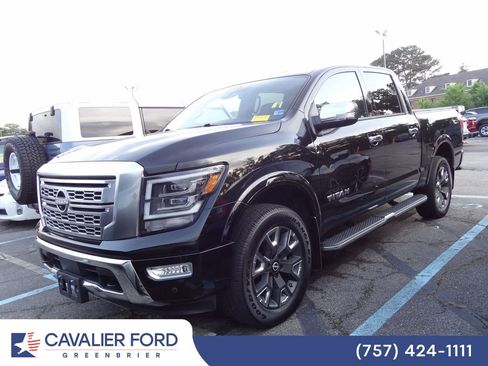 Used 2023 Nissan Titan Platinum Reserve w/ Moonroof Package AWD/4WD image 2