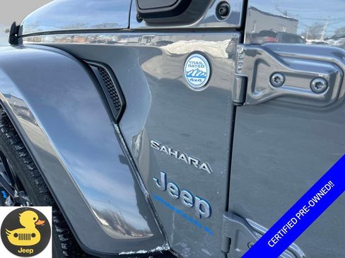 Used 2023 Jeep Wrangler Unlimited Sahara image 12