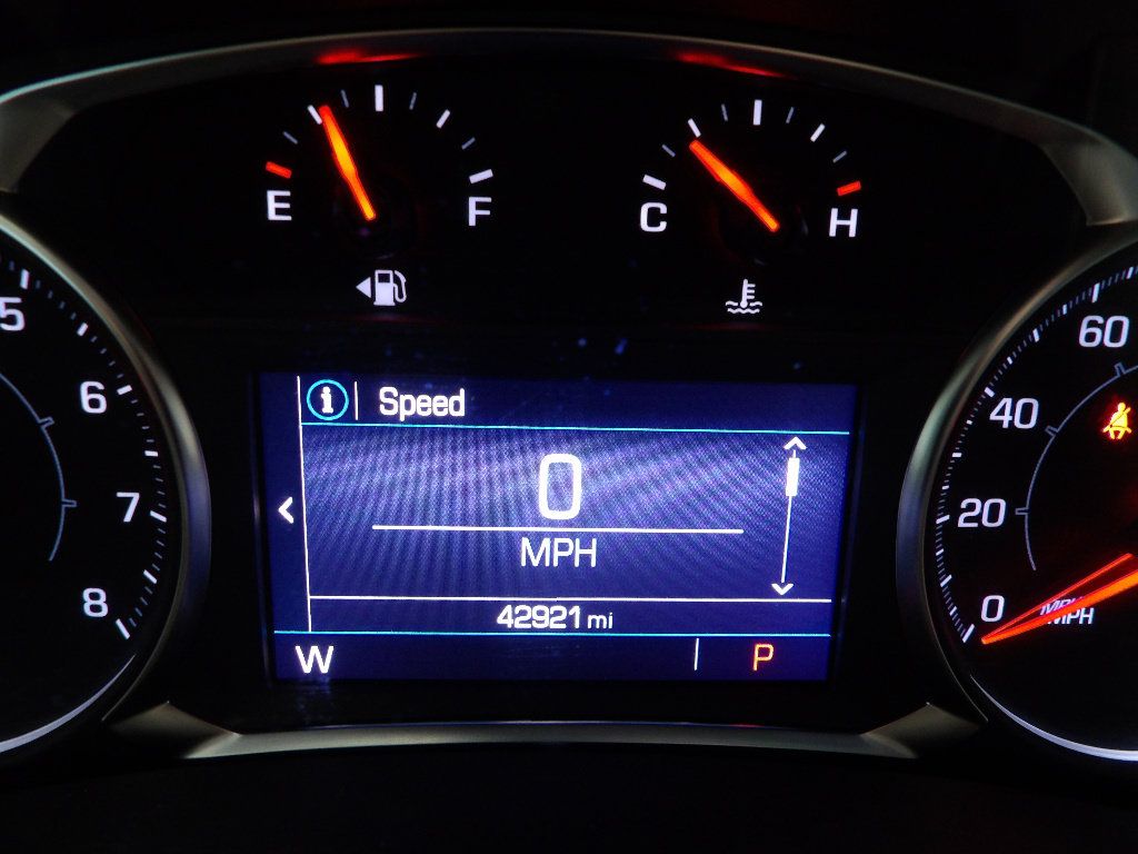 Used 2024 GMC Terrain SLE AWD/4WD image 30