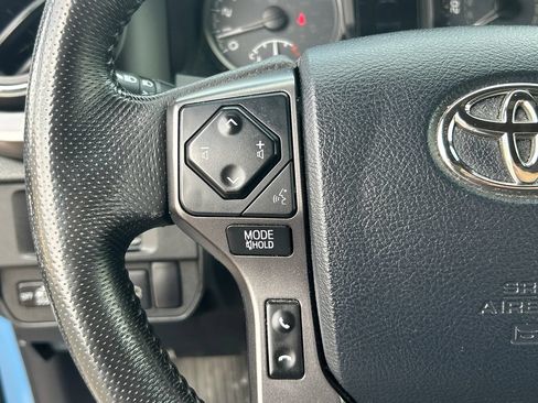 Used 2019 Toyota Tacoma TRD Off-Road AWD/4WD image 20