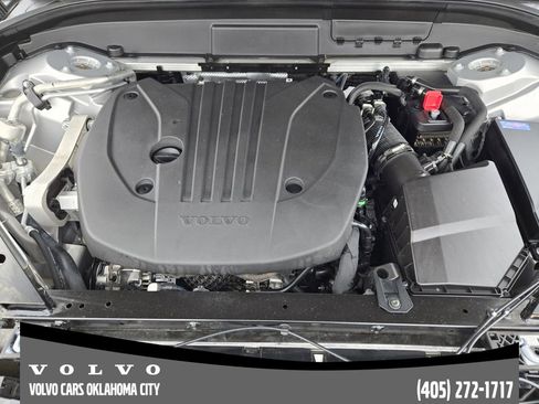Certified 2024 Volvo XC60 B5 Ultimate w/ Protection Package Premier AWD/4WD image 30