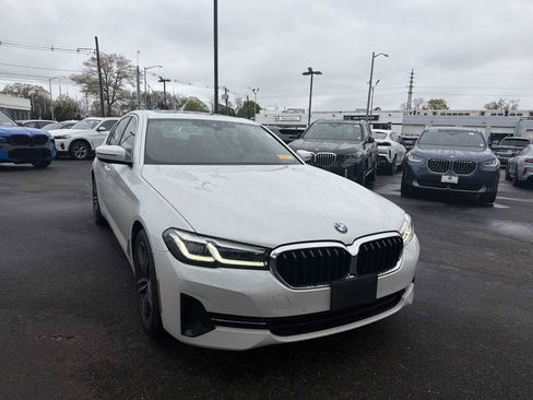 Certified 2023 BMW 530i xDrive w/ Premium Package AWD/4WD image 2