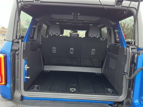 Used 2024 Ford Bronco Badlands image 9