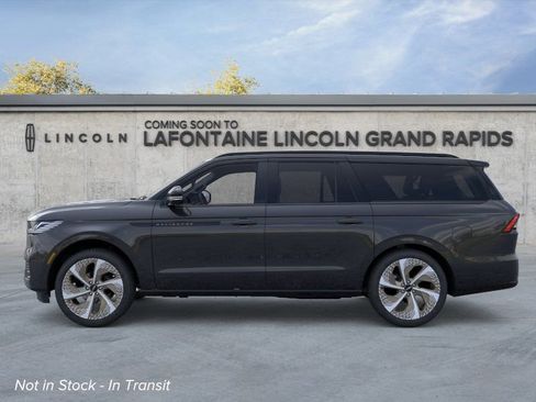 New 2026 Lincoln Navigator L Black Label AWD/4WD image 3