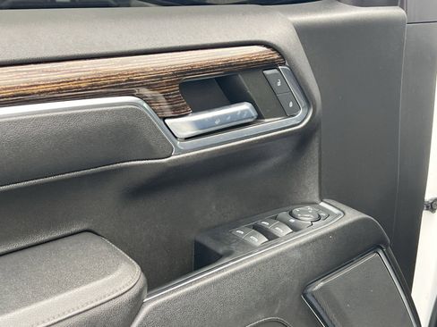 Used 2023 GMC Sierra 1500 Elevation image 15