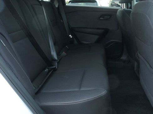 Used 2023 Nissan Rogue S AWD/4WD image 7