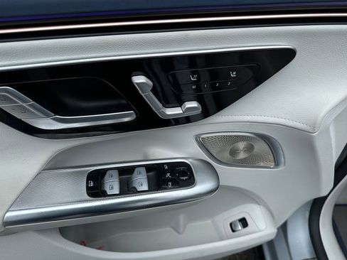 Used 2023 Mercedes-Benz EQE 350+ 4MATIC Sedan w/ Exclusive Trim Package image 18