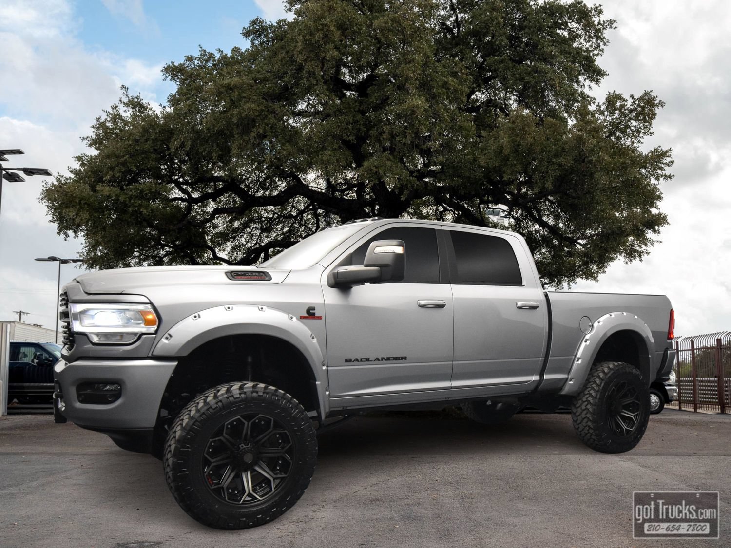 Used 2023 RAM 2500 Big Horn w/ Level 2 Equipment Group AWD/4WD image 1