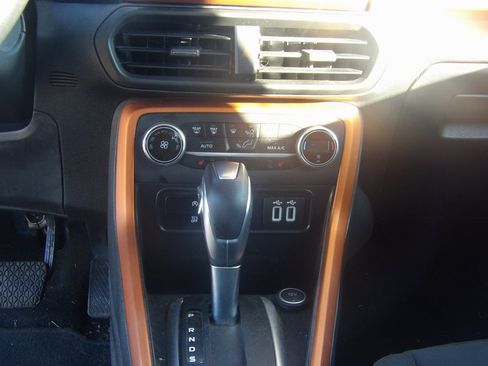 Used 2021 Ford EcoSport SE w/ SE Appearance Package image 14