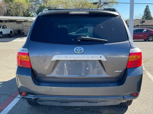 Used 2010 Toyota Highlander SE image 5