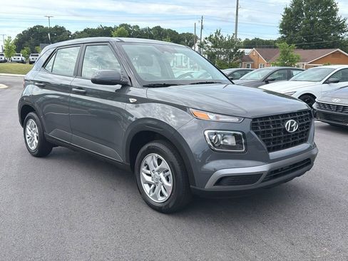 New 2026 Hyundai Venue SE FWD image 8
