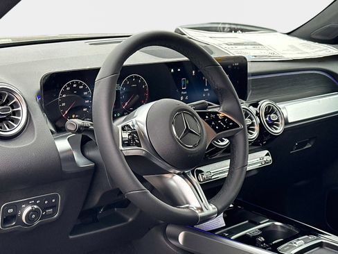 New 2026 Mercedes-Benz GLB 250 image 29