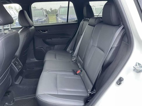 Used 2026 Subaru Outback Touring XT AWD/4WD image 3
