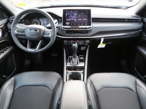 Used 2022 Jeep Compass Altitude image 11