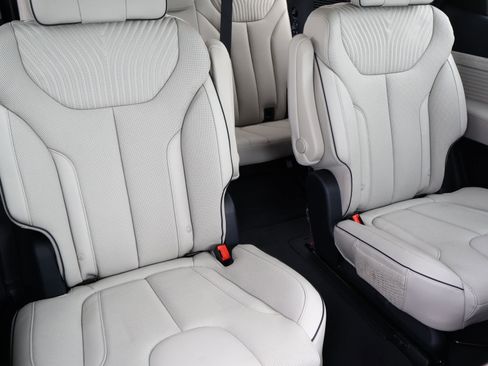 Used 2025 Hyundai Palisade Calligraphy image 20